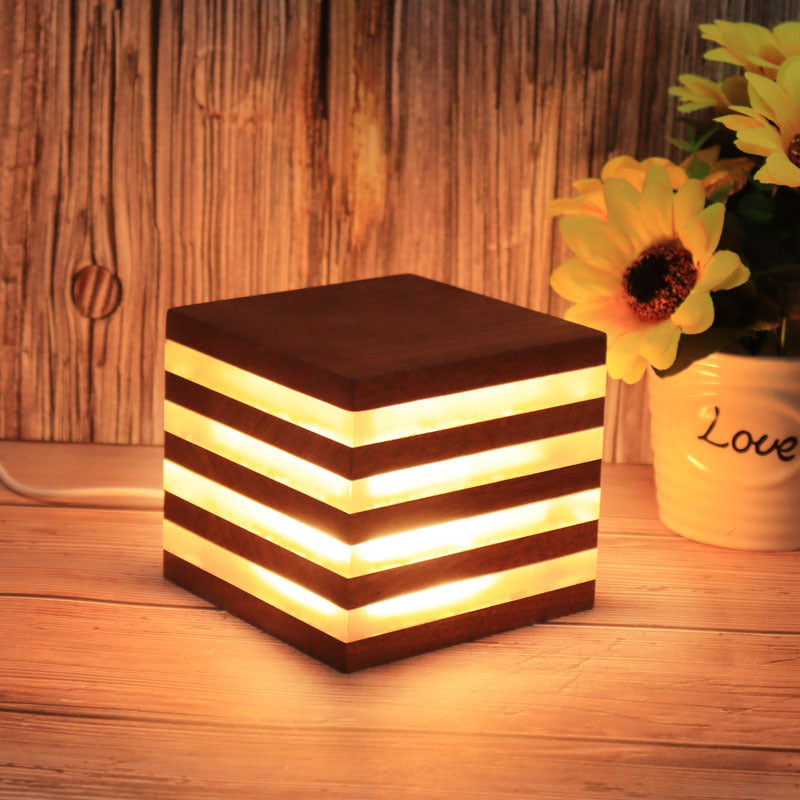 Simple Feedback Gift Office Decoration Lamp