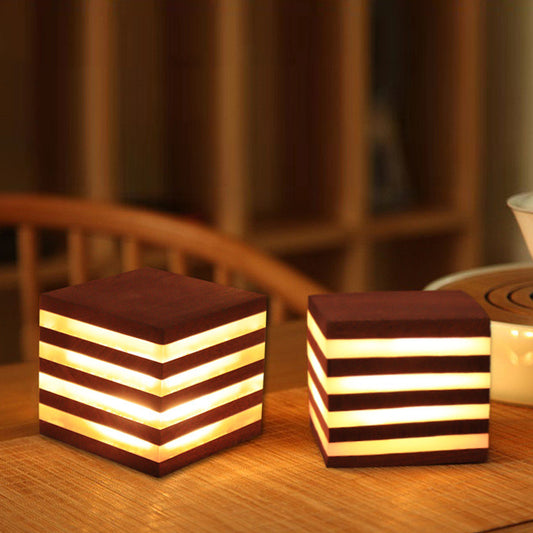 Simple Feedback Gift Office Decoration Lamp