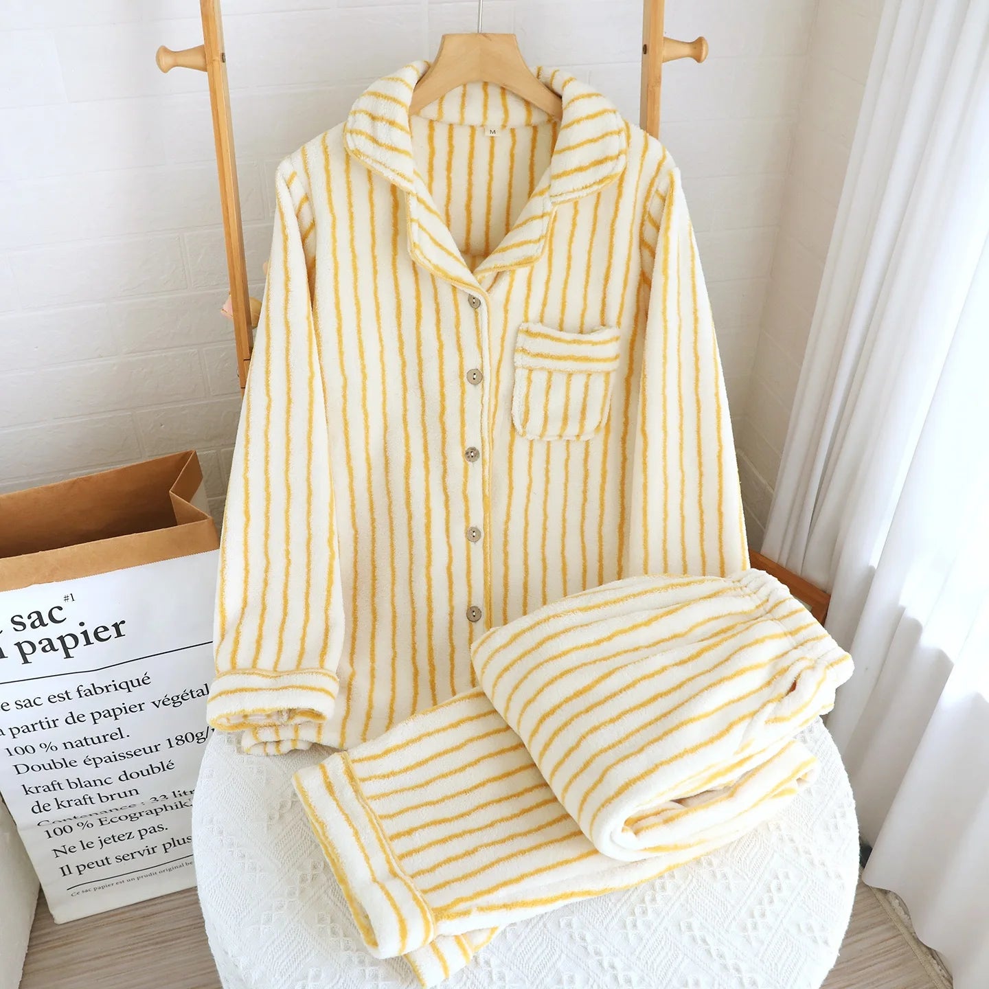 Winter couple pajamas Women's Pajamas Flannel Pajamas 2 Piece Set Warm and Soft Home Clothes men's pajamas Girl's Nightwear