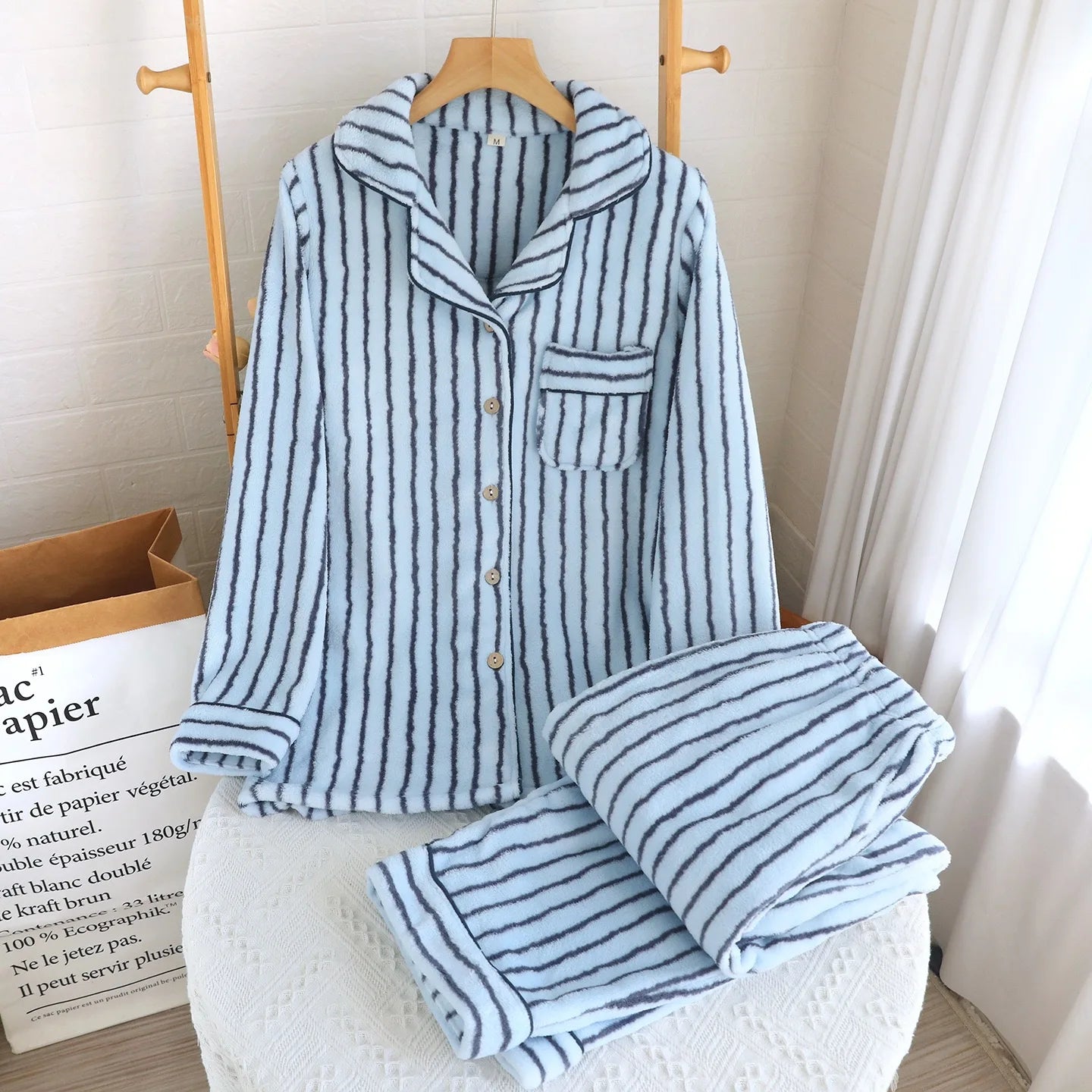 Winter couple pajamas Women's Pajamas Flannel Pajamas 2 Piece Set Warm and Soft Home Clothes men's pajamas Girl's Nightwear